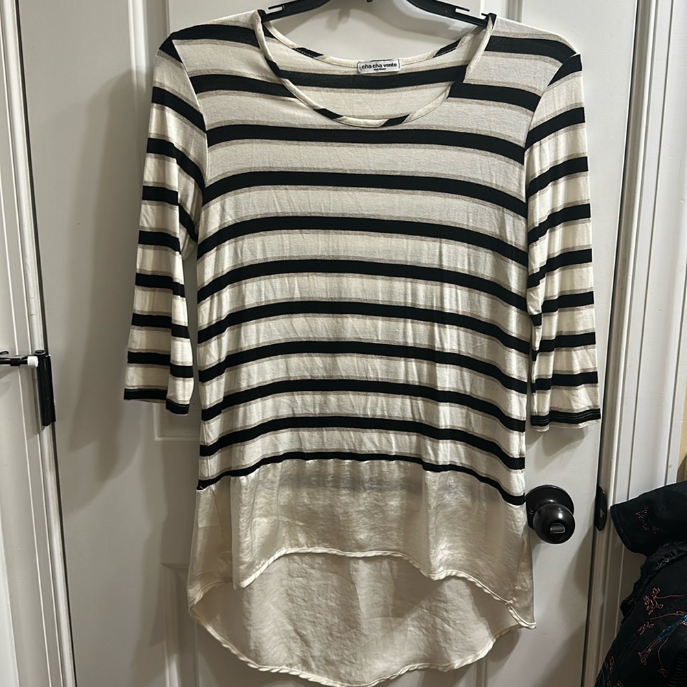 Cha Cha Vente Black & Tan Striped 3/4 Sleeve T-shirt with Satin Hem